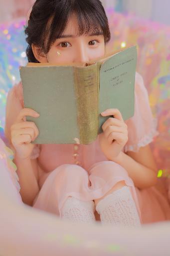 迪拜的女孩在线观看完整免费高清满天星